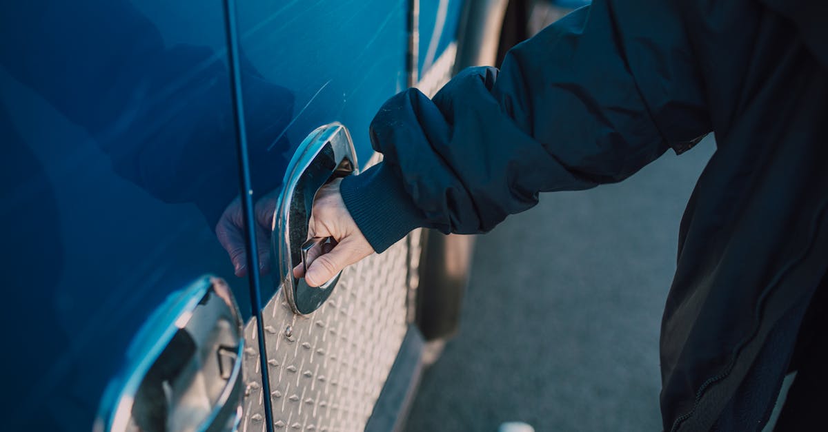 Locksmith Services for Automobiles in Ormeau